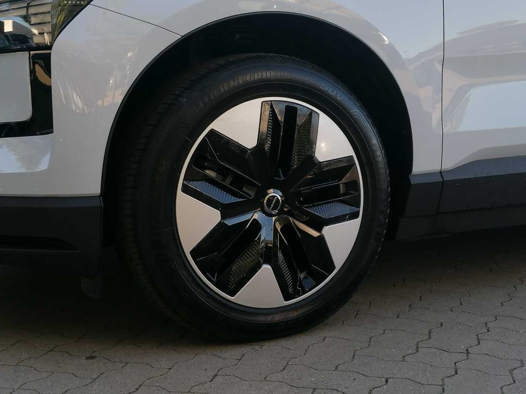 Volvo EX30 2025