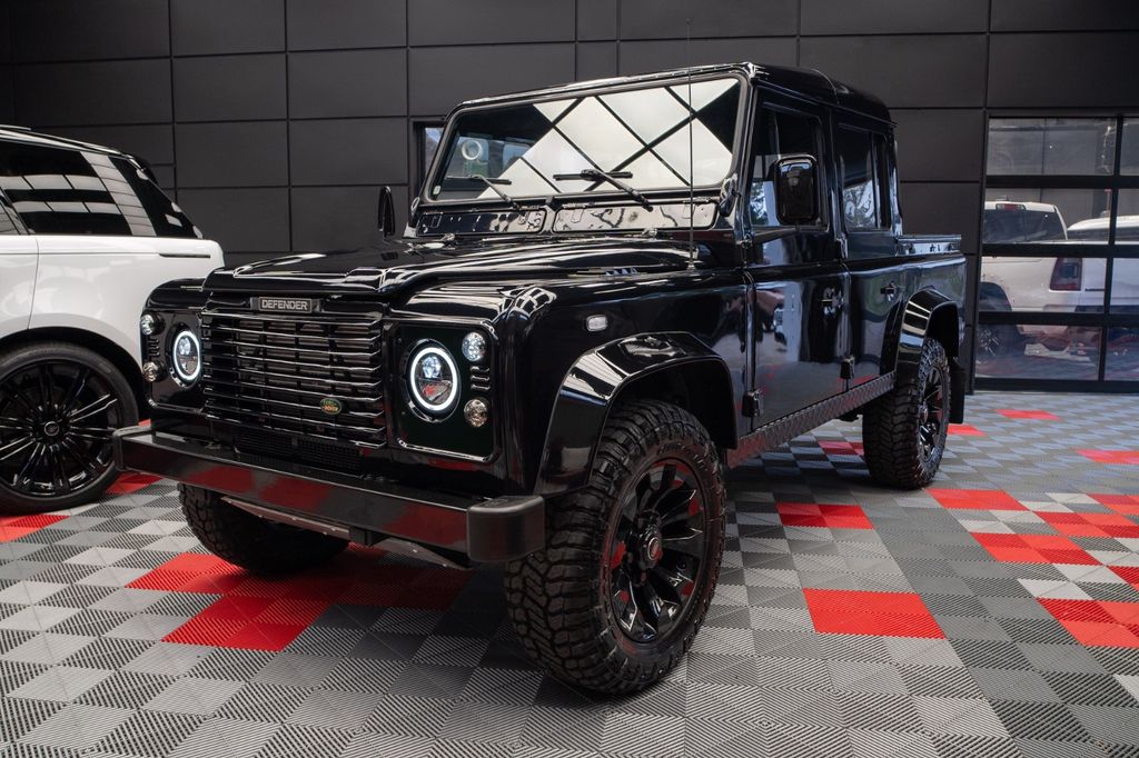 Land Rover Defender 2004
