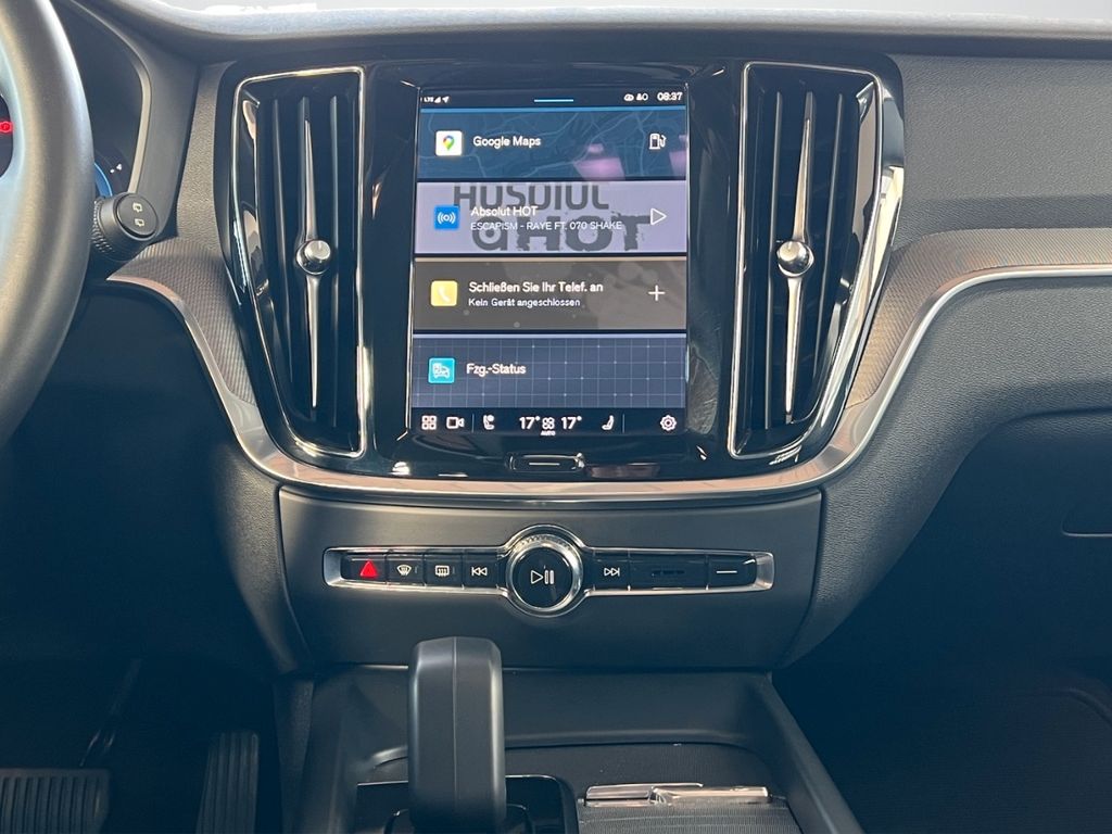 Volvo V60 Cross Country 2023