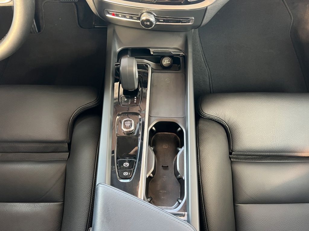 Volvo V60 Cross Country 2023