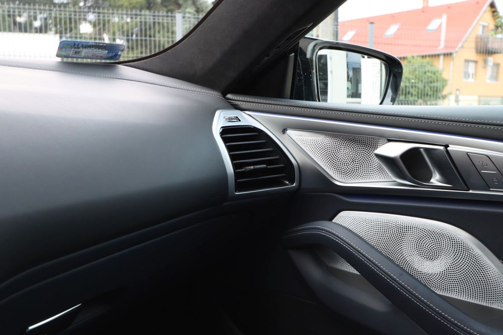 BMW M850 2025