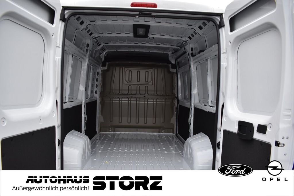 Opel Movano 2025