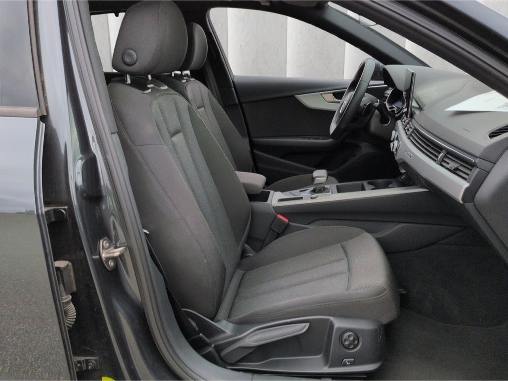 Audi A4 Allroad 2023