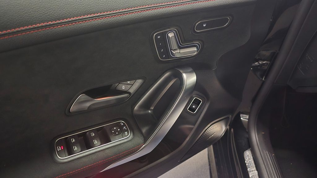 Mercedes-Benz CLA 250 2021