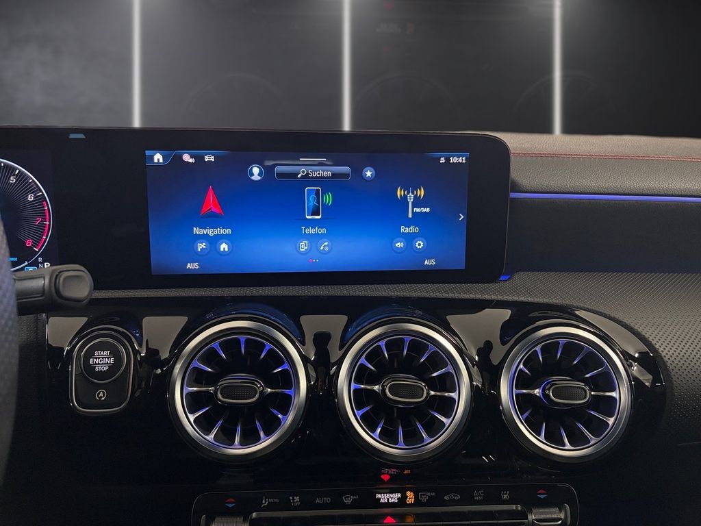 Mercedes-Benz CLA 200 2024