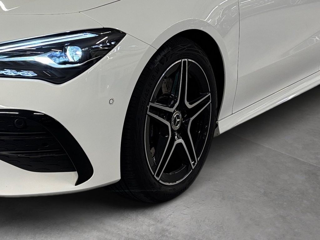 Mercedes-Benz CLA 200 2024