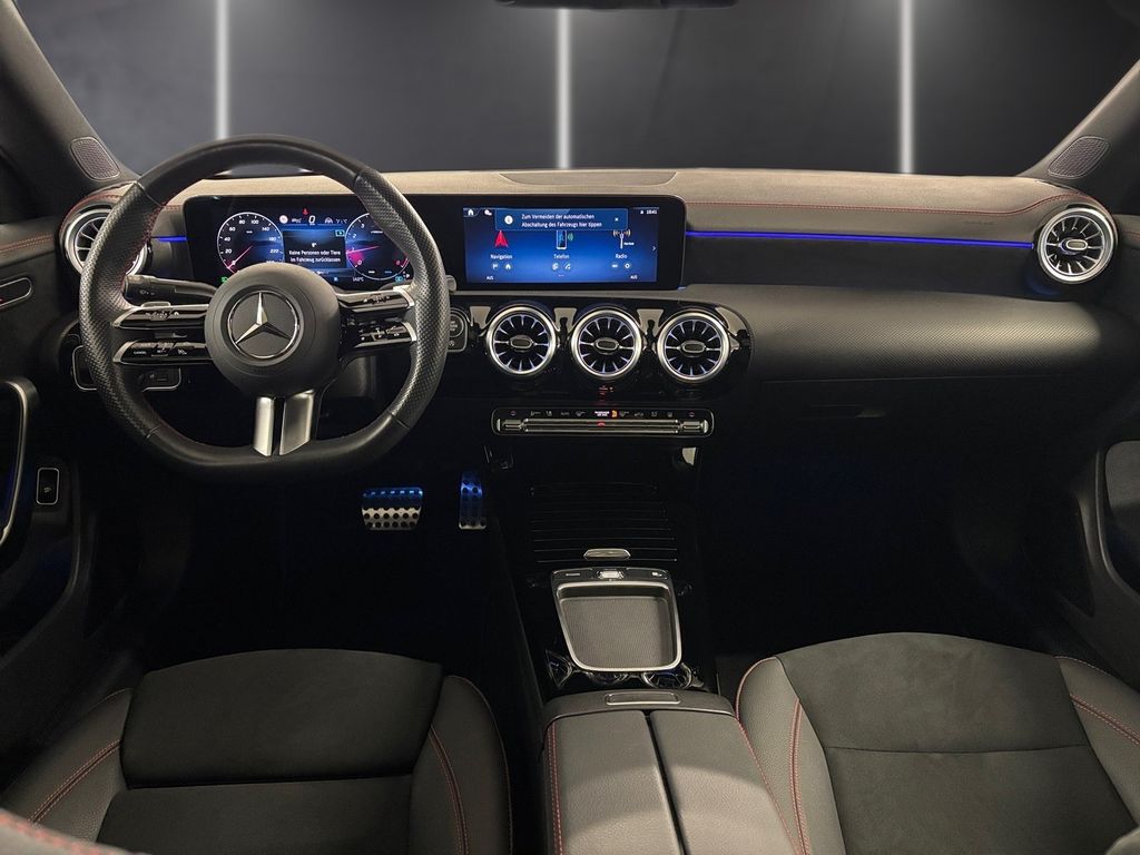 Mercedes-Benz CLA 200 2024