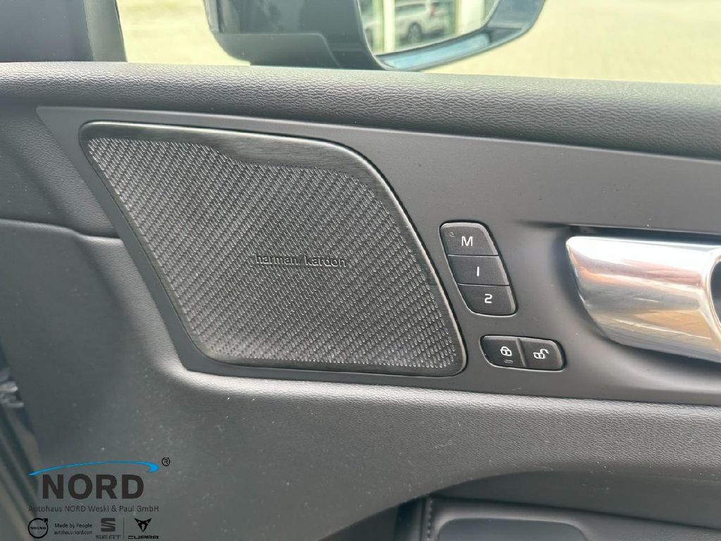 Volvo XC60 2022