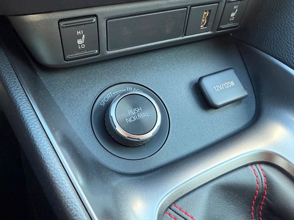 Toyota Yaris 2025