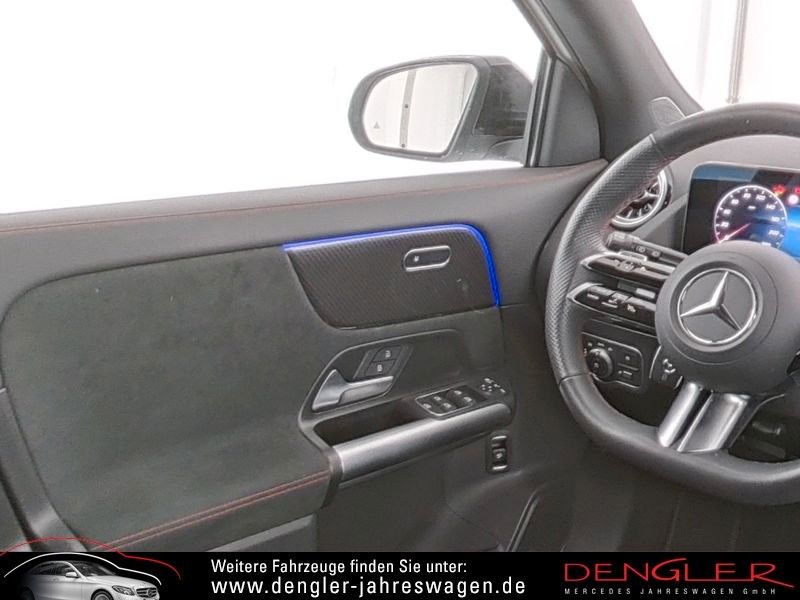 Mercedes-Benz GLA 180 2024