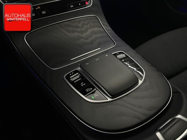 Mercedes-Benz E 300 2022