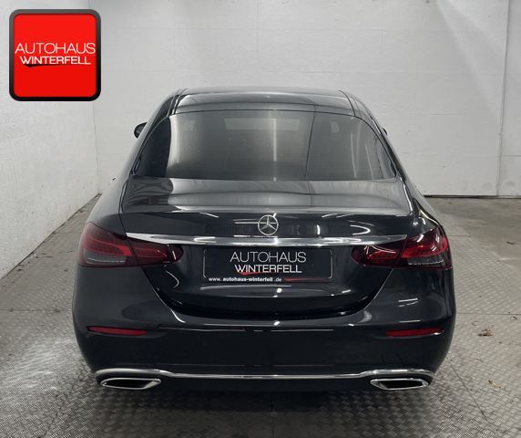 Mercedes-Benz E 300 2022