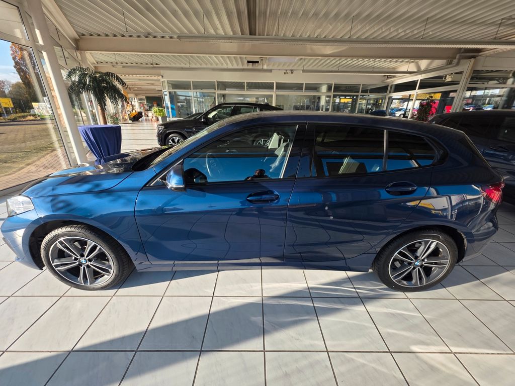 BMW 118 2022