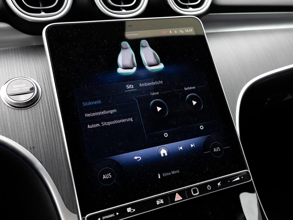 Mercedes-Benz C 200 2025