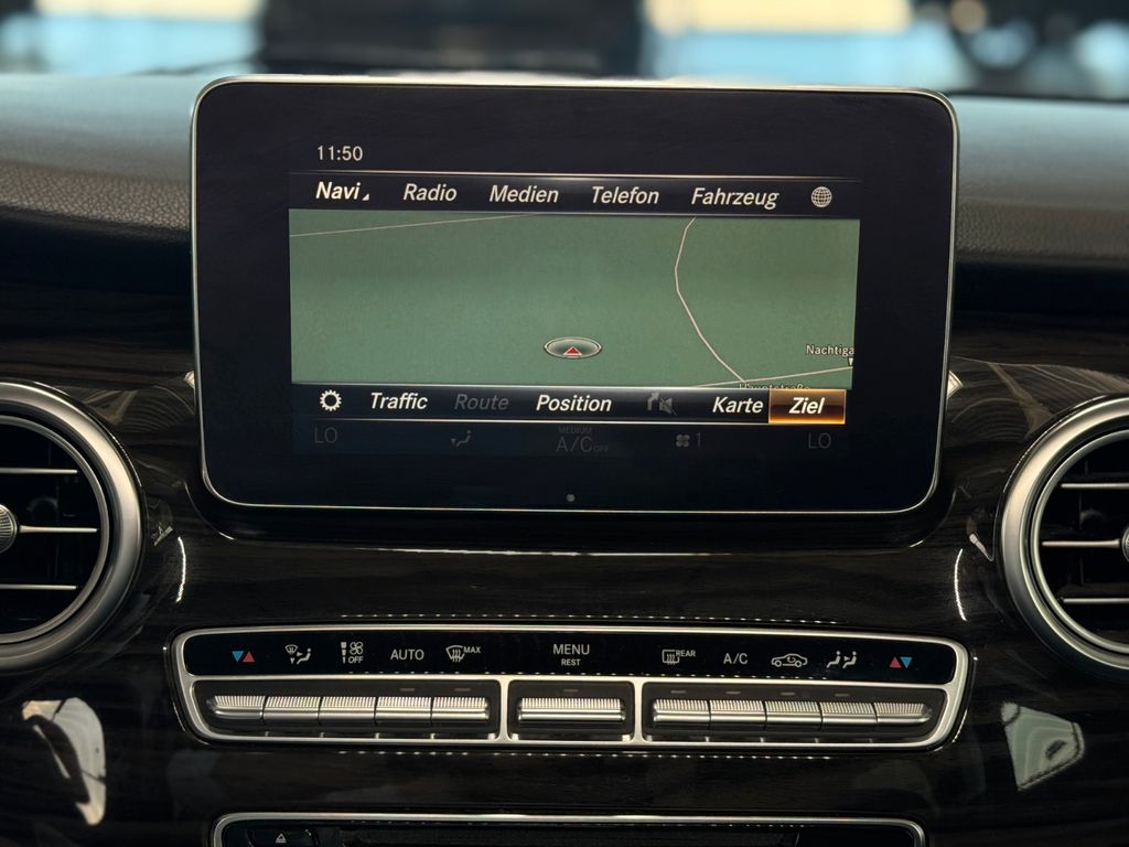 Mercedes-Benz 220 2018