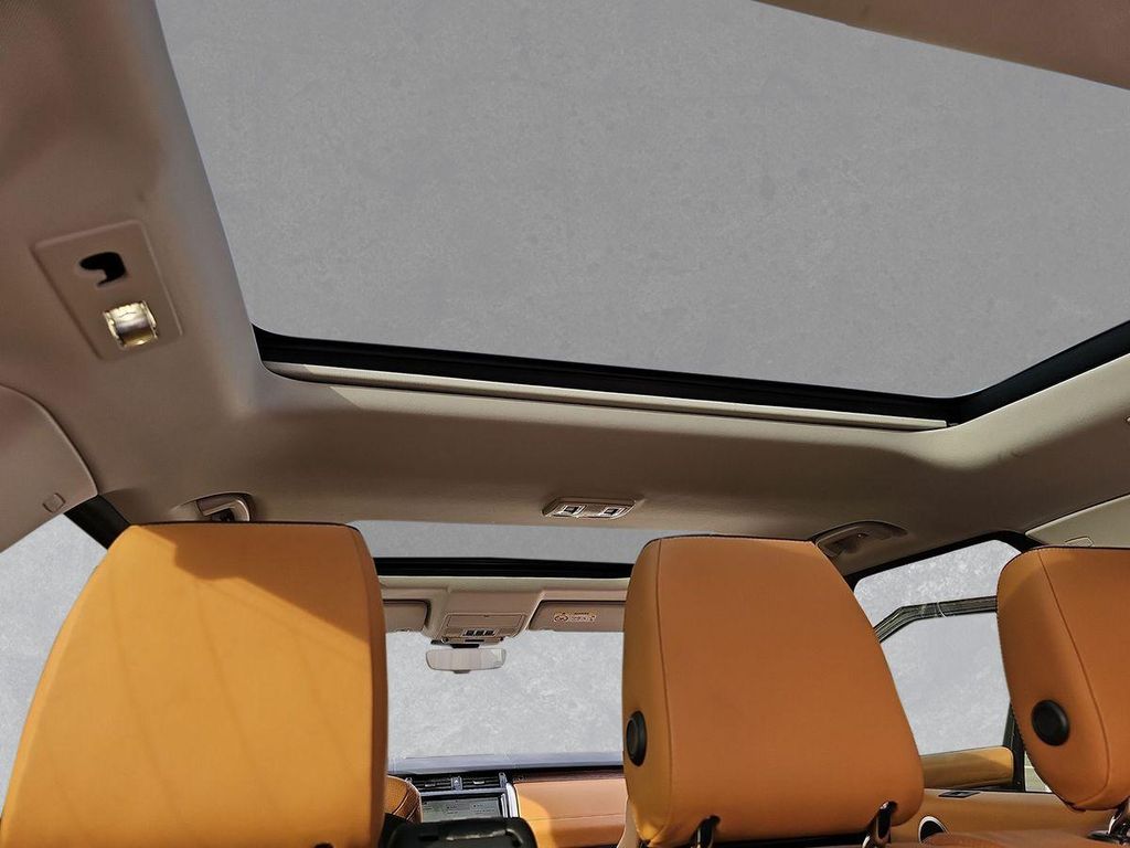 Land Rover Discovery 2020
