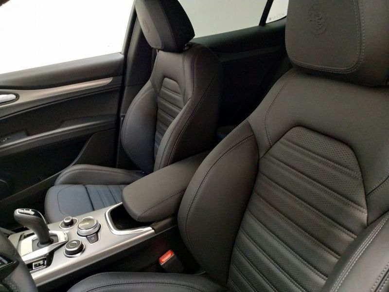 Alfa Romeo Stelvio 2022