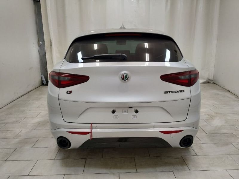 Alfa Romeo Stelvio 2022