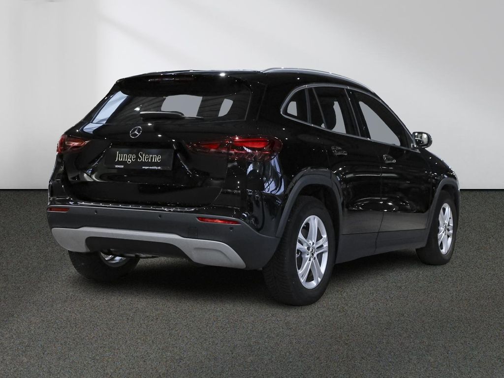 Mercedes-Benz GLA 200 2024