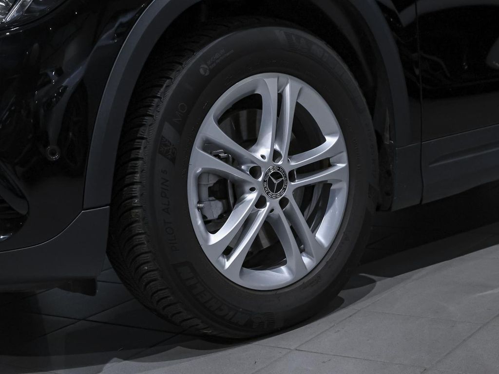 Mercedes-Benz GLA 200 2024