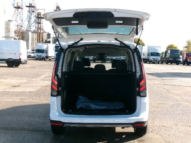 Ford Tourneo Connect 2025