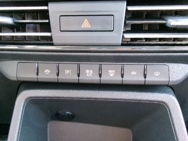 Ford Tourneo Connect 2025