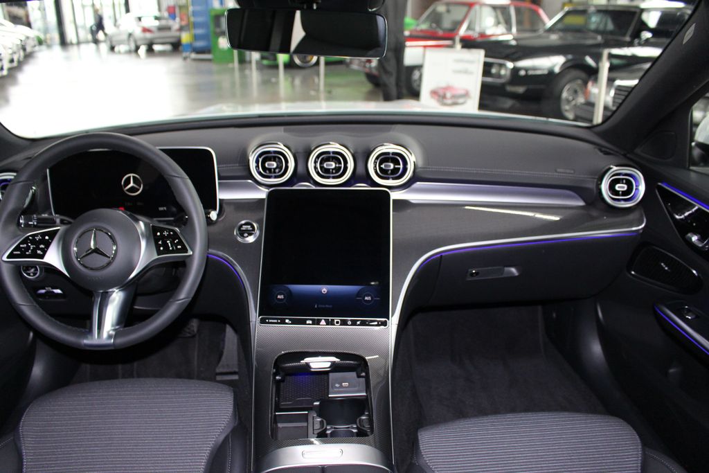 Mercedes-Benz C 220 2025