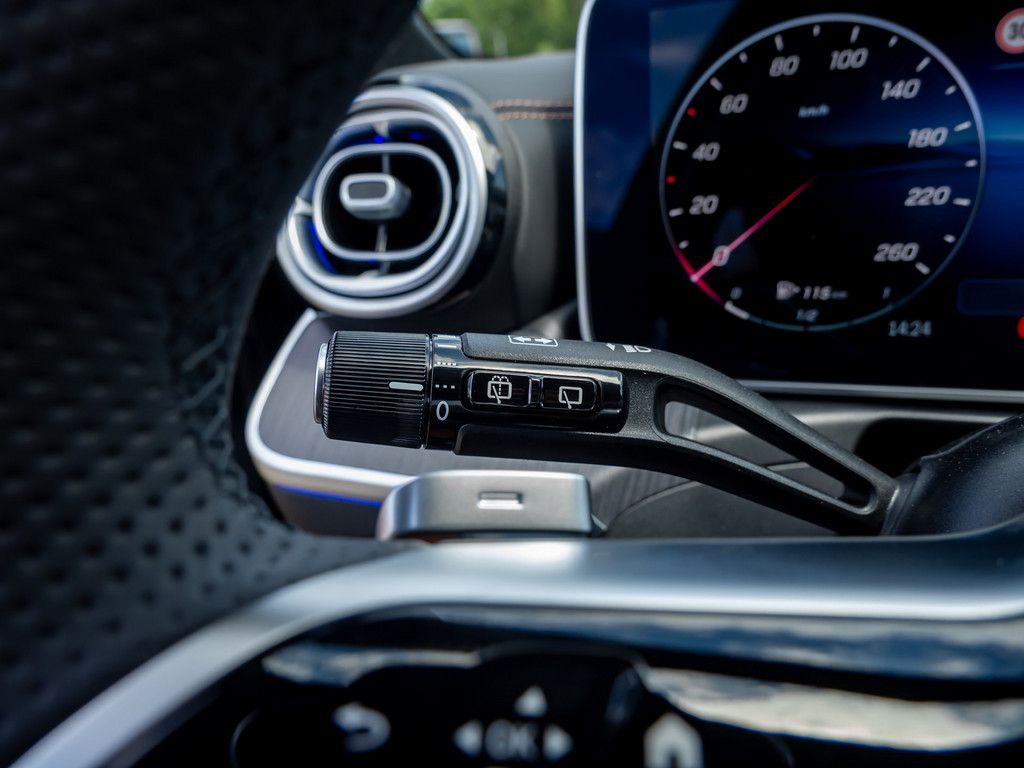 Mercedes-Benz C 220 2025