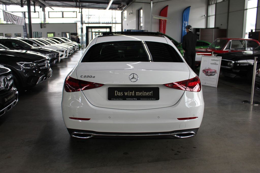 Mercedes-Benz C 220 2025