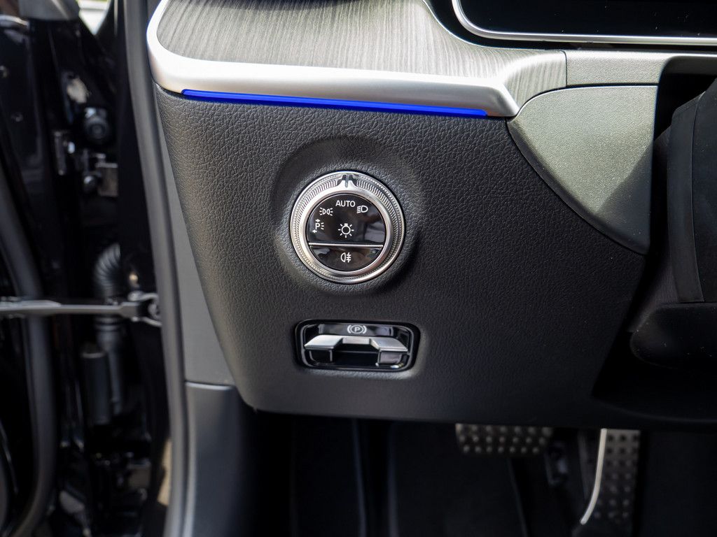 Mercedes-Benz C 220 2025