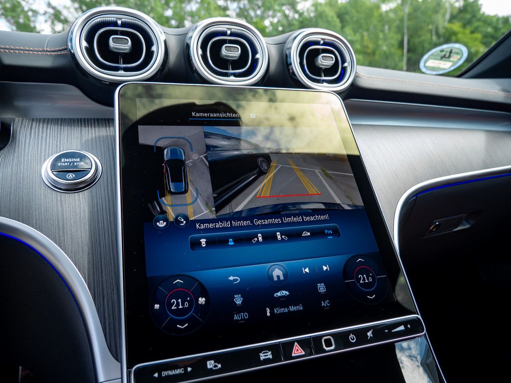 Mercedes-Benz C 220 2025