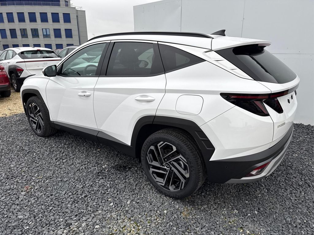 Hyundai TUCSON 2025