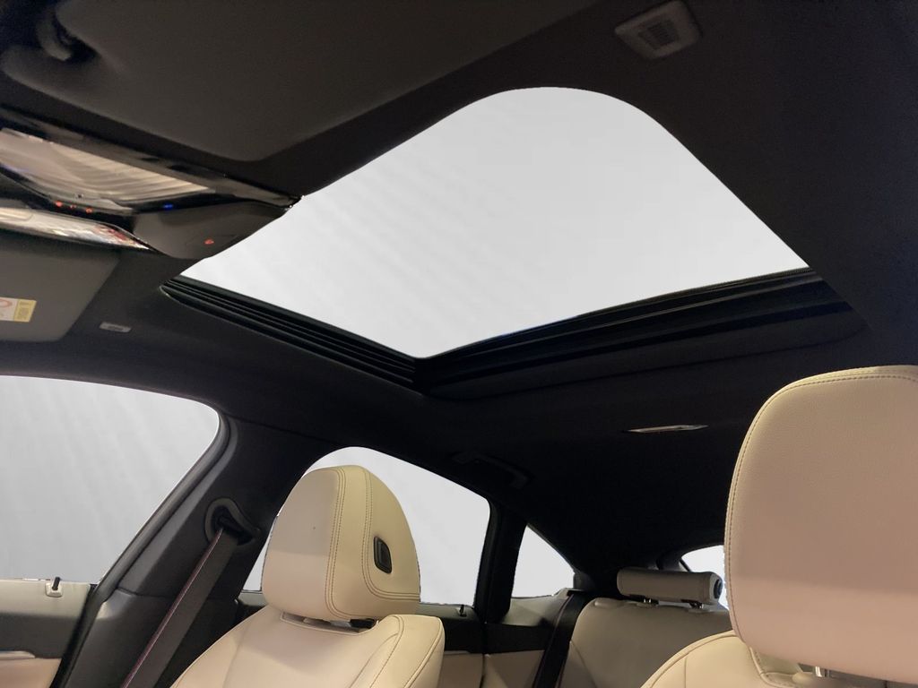 BMW i4 2025