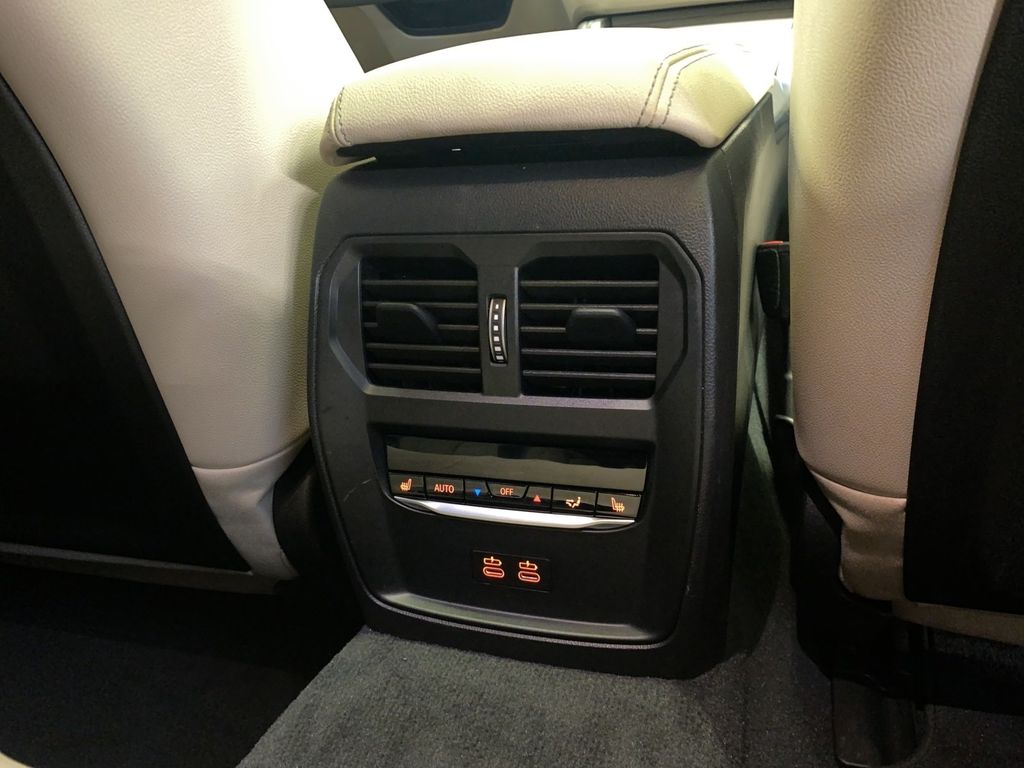 BMW i4 2025