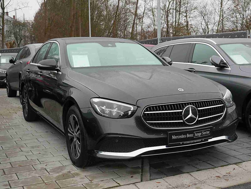 Mercedes-Benz E 220 2022