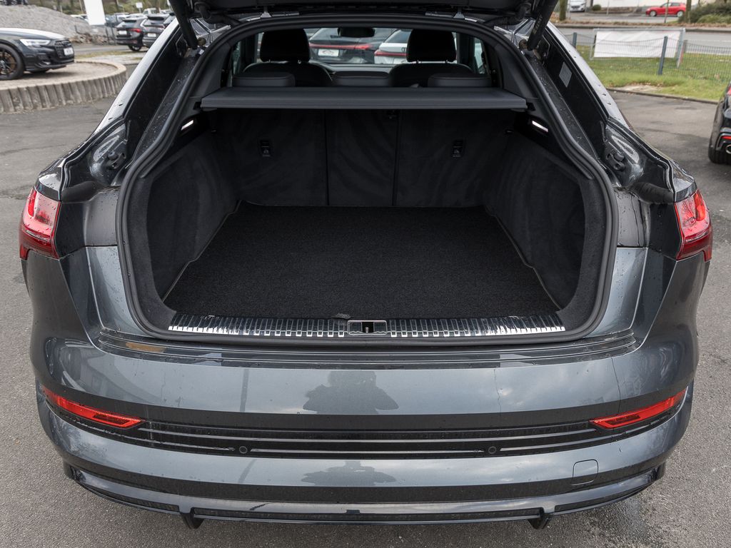 Audi e-tron 2022