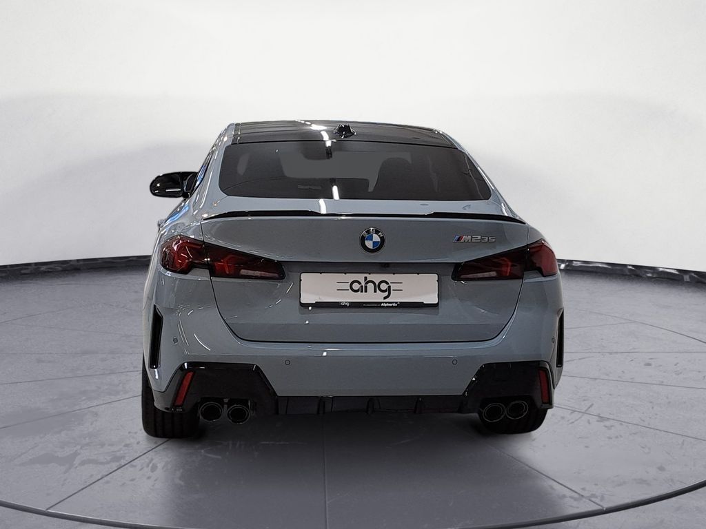 BMW M235 2025