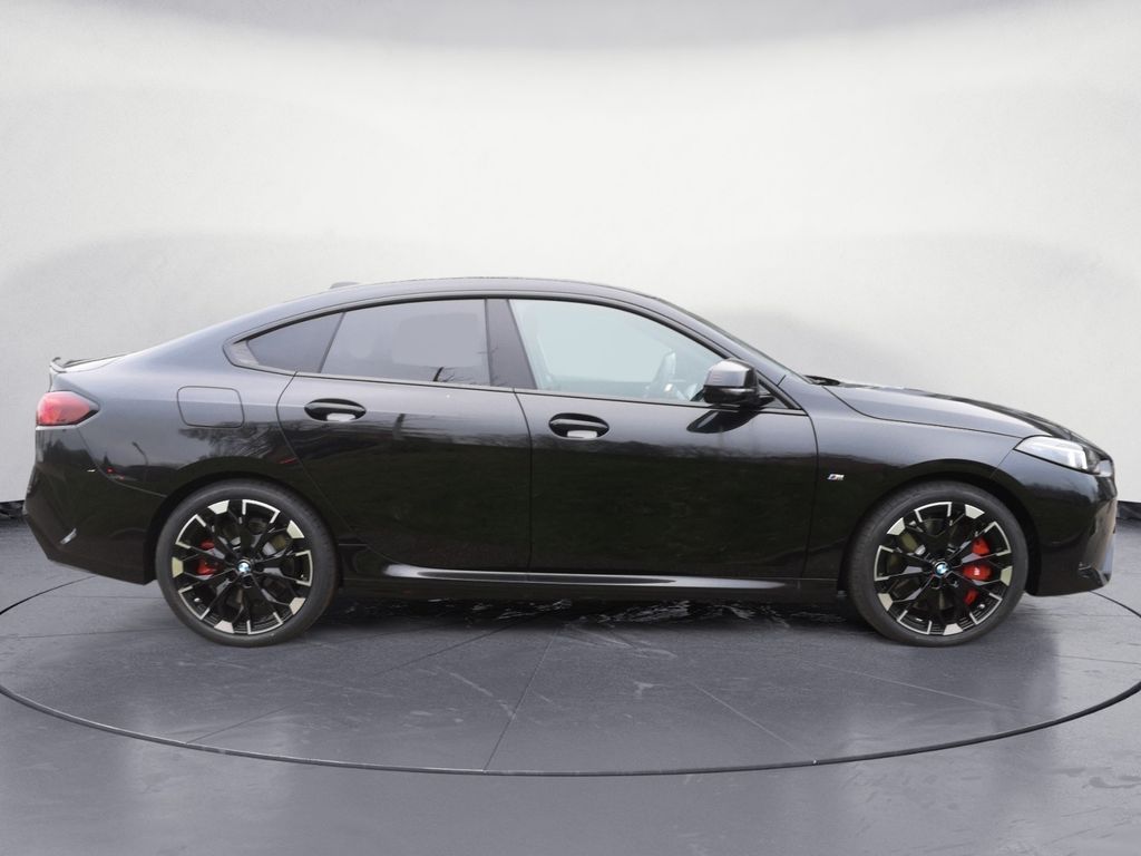 BMW M235 2025