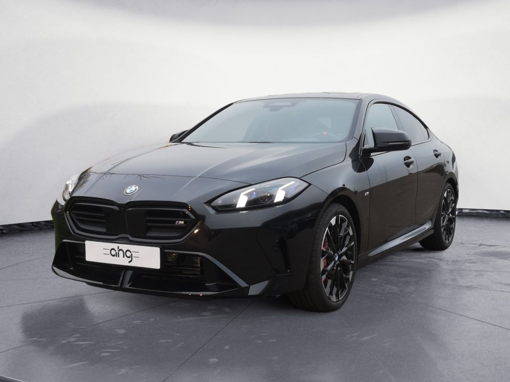 BMW M235 2025