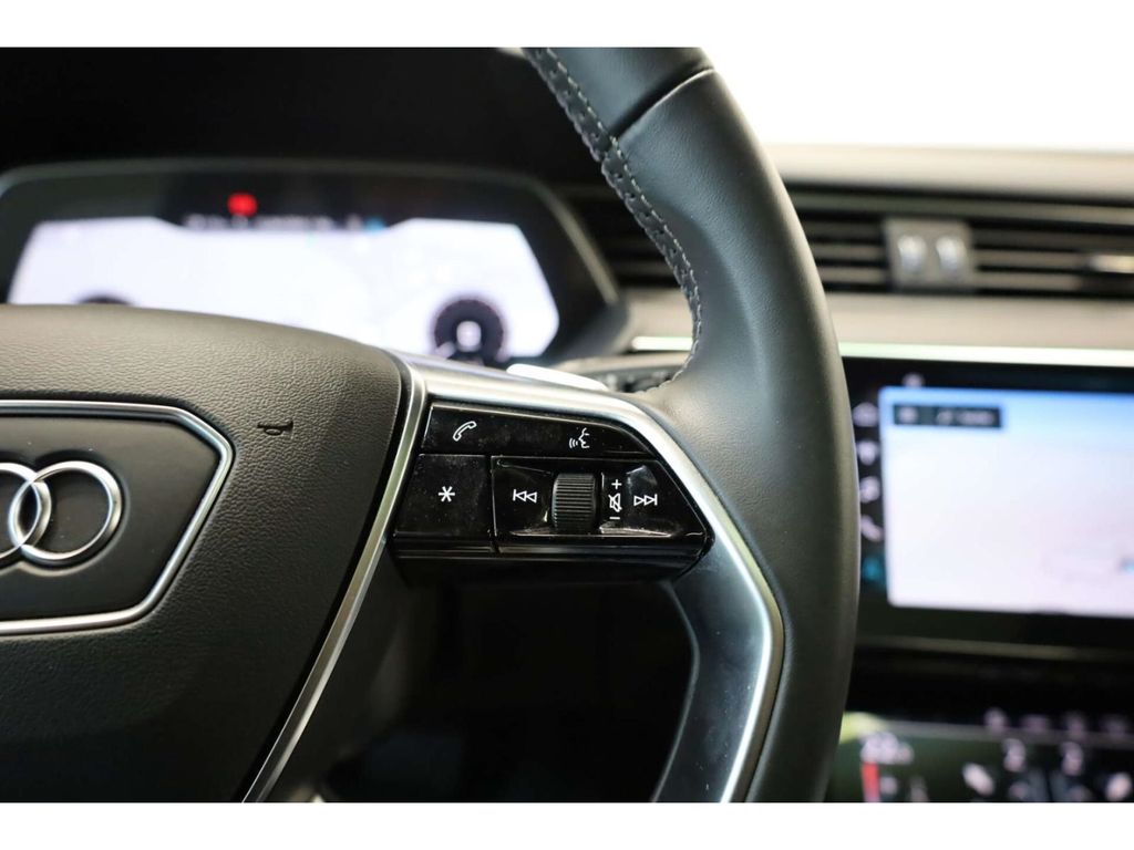 Audi e-tron 2020
