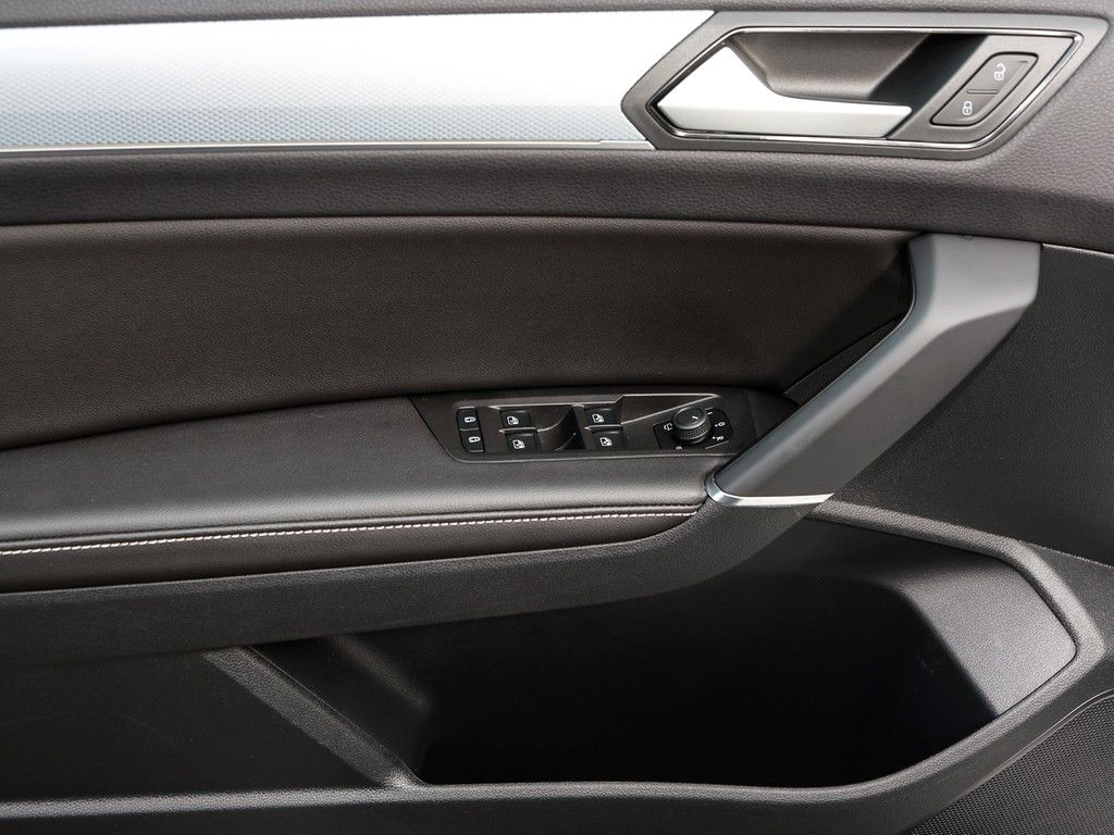 Volkswagen Touran 2025