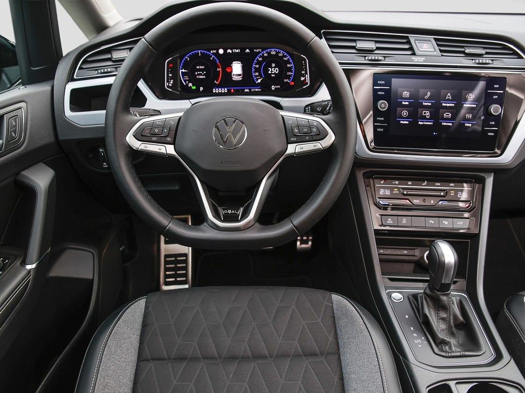 Volkswagen Touran 2025