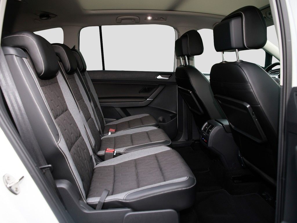 Volkswagen Touran 2025