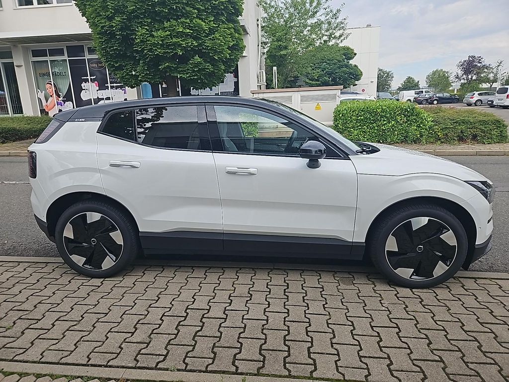 Volvo EX30 2025