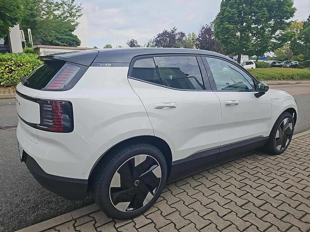 Volvo EX30 2025
