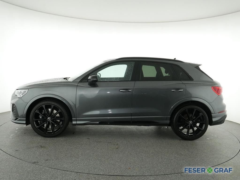 Audi RSQ3 2021