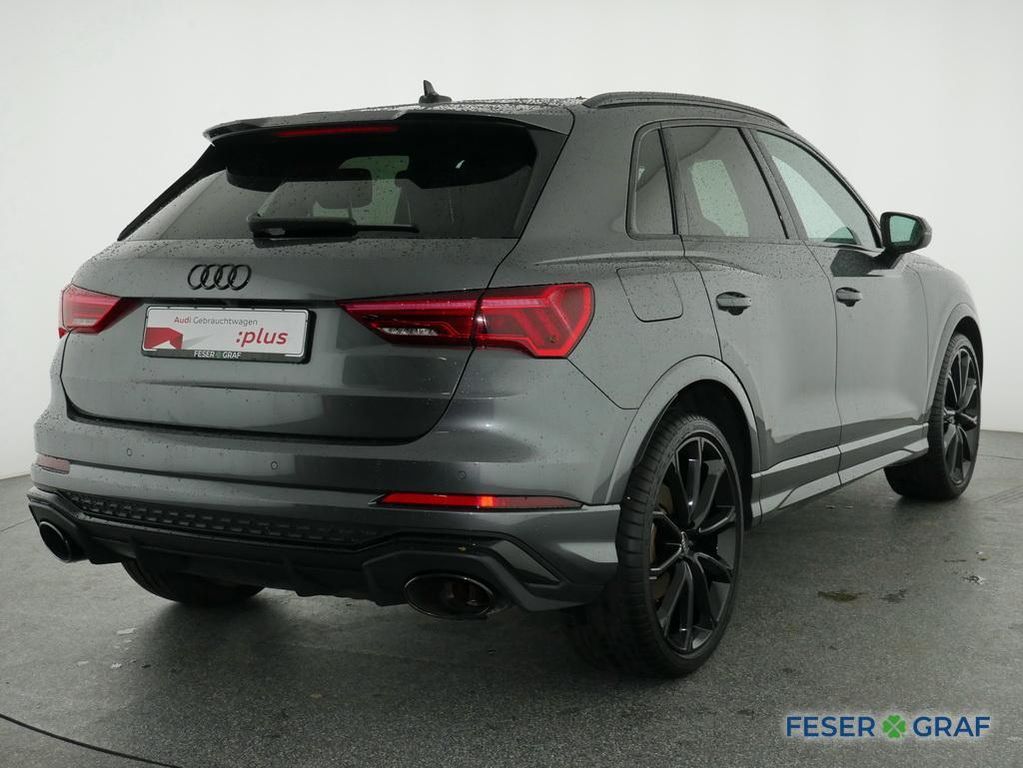 Audi RSQ3 2021