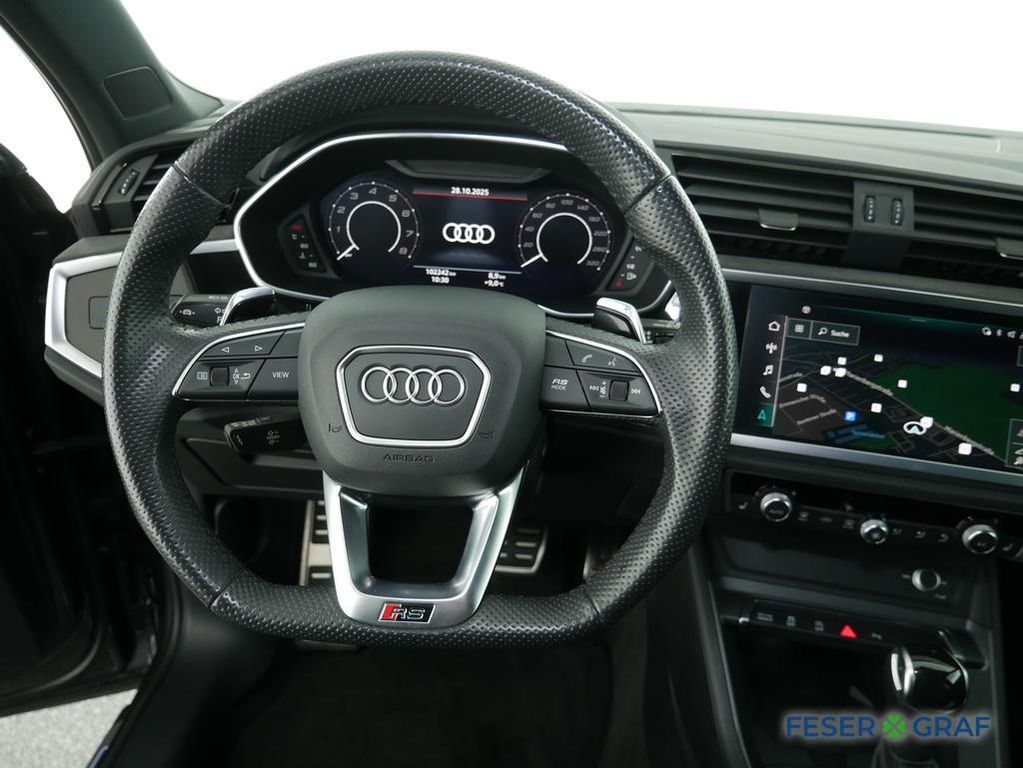 Audi RSQ3 2021