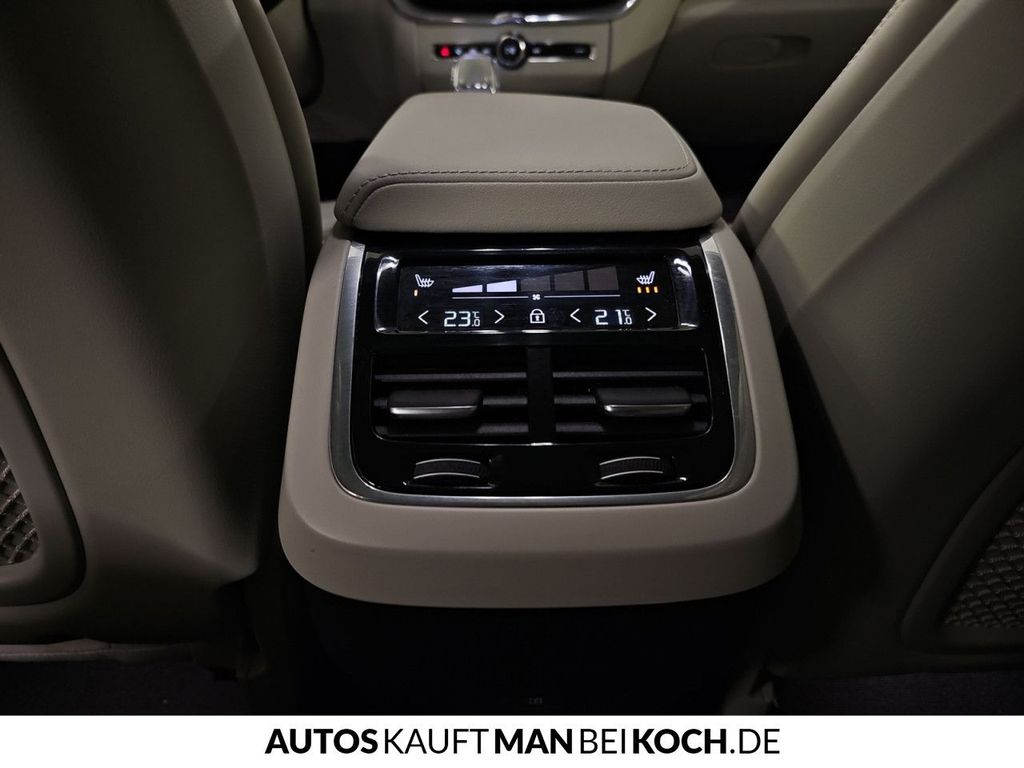 Volvo XC60 2023