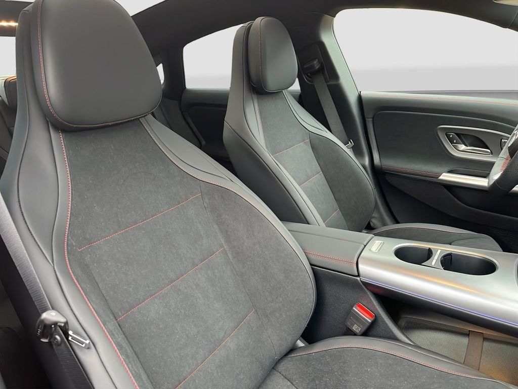 Mercedes-Benz CLA 250 2025